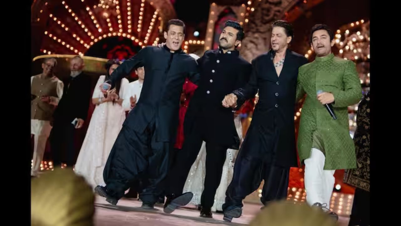 Salman, Shahrukh and Amir Khan Dancing in Jamnagar